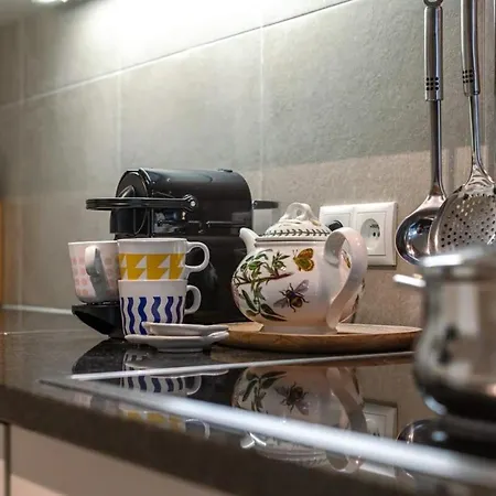 Apartman Huswell - Comfortable 2 Bedroom With Sea-view