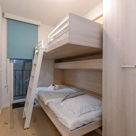 Casiola - Comfortable 2 Bedroom With Sea-view Apartmán