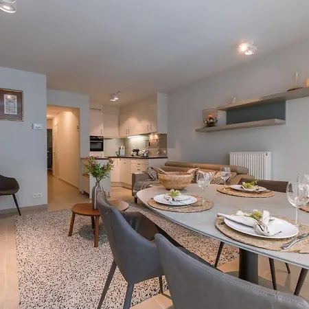 Casiola - Comfortable 2 Bedroom With Sea-view *