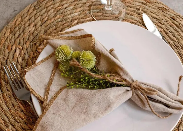 Huswell - Comfortable 2 Bedroom With Sea-view *